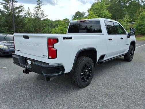 Summit White 2026 Chevrolet Silverado 2500 LTZ