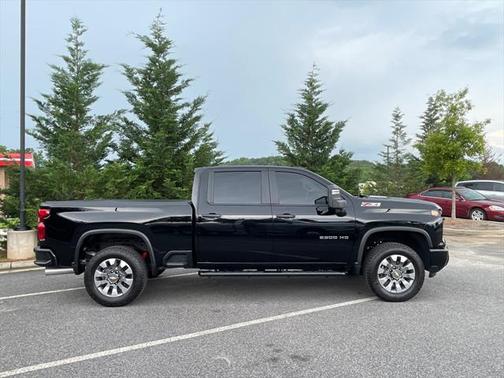 2024 Chevrolet Silverado 2500 Custom