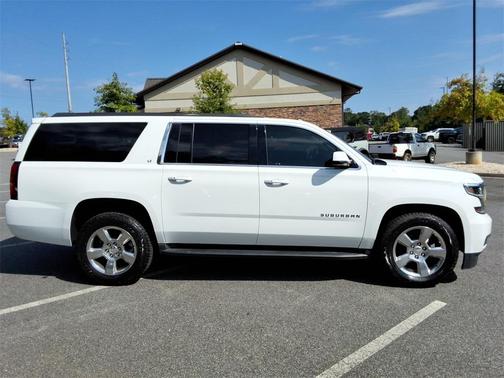 2020 Chevrolet Suburban LT