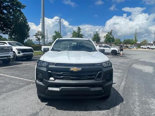 2025 Chevrolet Colorado WT