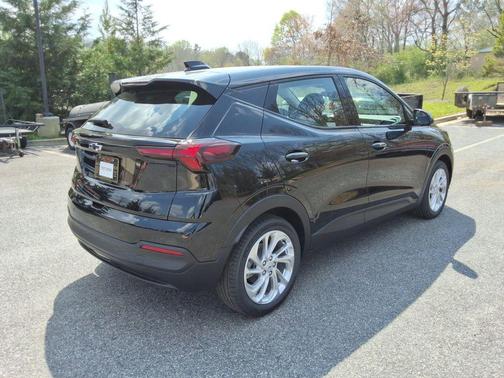 Gb8 2027 Chevrolet Bolt LT