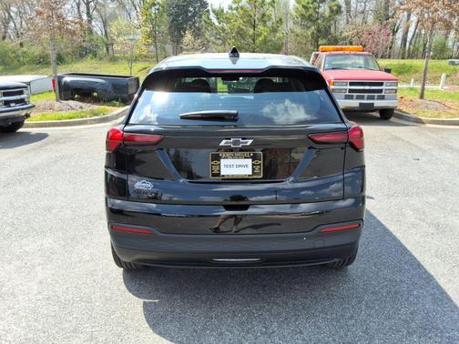 Gb8 2027 Chevrolet Bolt LT