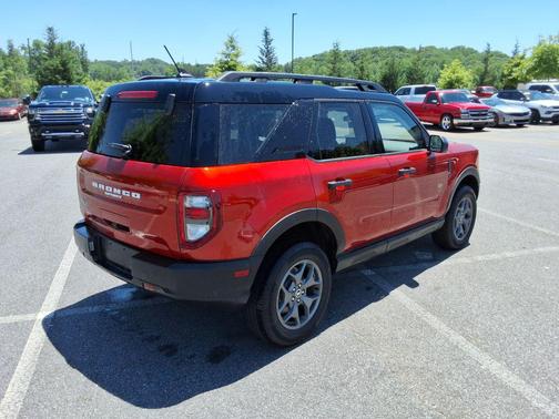 Hot Pepper Red Tinted Clearcoat 2022 Ford Bronco Sport Badlands