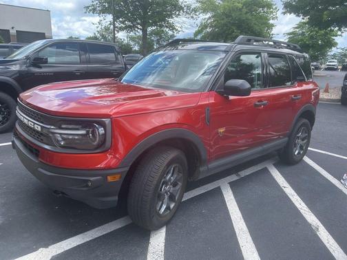 Hot Pepper Red Tinted Clearcoat 2022 Ford Bronco Sport Badlands