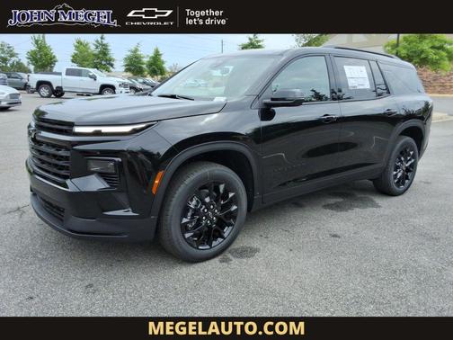 Mosaic Black Metallic 2026 Chevrolet Traverse LT