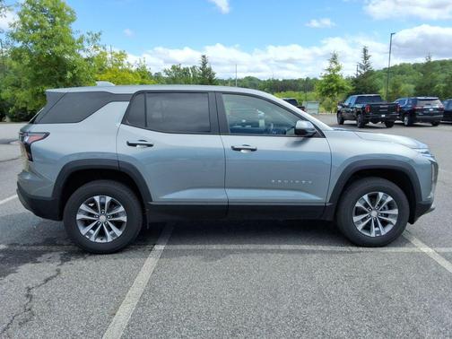 Sterling Gray Metallic 2026 Chevrolet Equinox 1LT