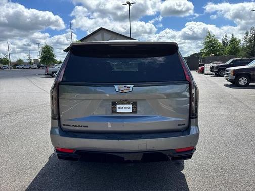 2022 Cadillac Escalade Sport Platinum