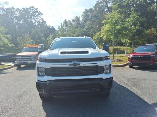 2026 Chevrolet Silverado 2500 Custom