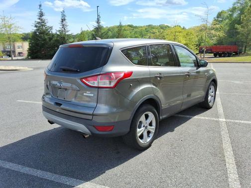 Gray 2014 Ford Escape SE