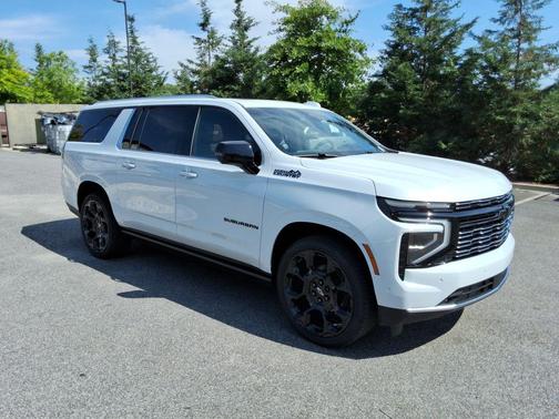 Polar White Tricoat 2026 Chevrolet Suburban High Country