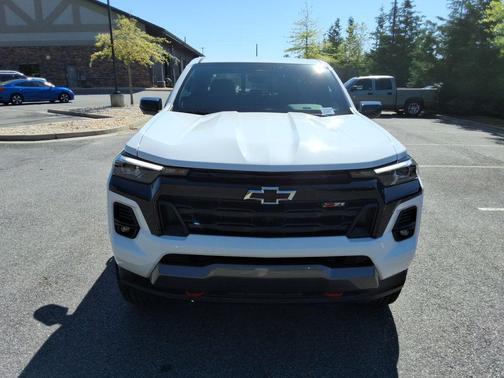 Summit White 2026 Chevrolet Colorado Z71