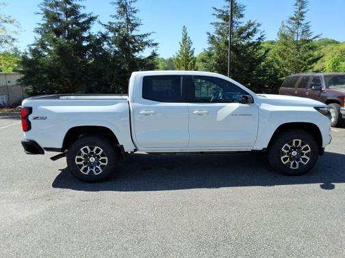 Summit White 2026 Chevrolet Colorado Z71