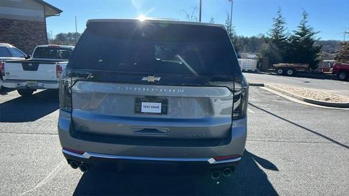 2025 Chevrolet Suburban Premier