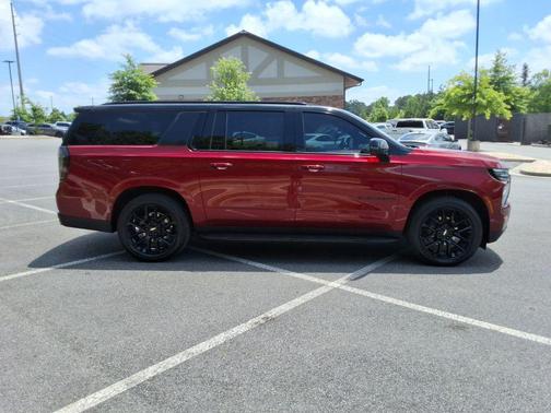 Radiant Red Tintcoat 2025 Chevrolet Suburban RST