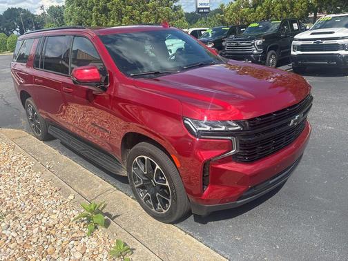 Radiant Red Tintcoat 2023 Chevrolet Suburban RST