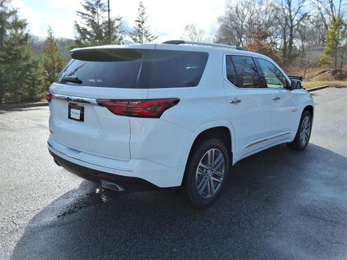2023 Chevrolet Traverse High Country