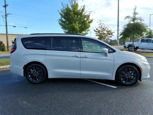 2021 Chrysler Pacifica Touring