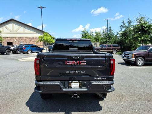 2024 GMC Sierra 2500 Denali