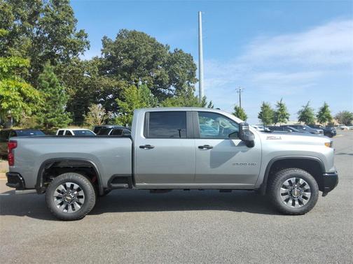 2026 Chevrolet Silverado 2500 Custom