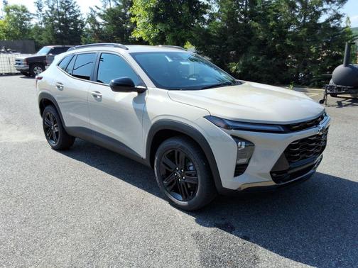 White Sands 2026 Chevrolet Trax FWD ACTIV