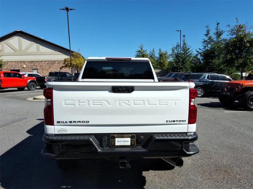 2026 Chevrolet Silverado 2500 Custom