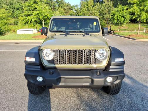 41 2025 Jeep Wrangler Sport S