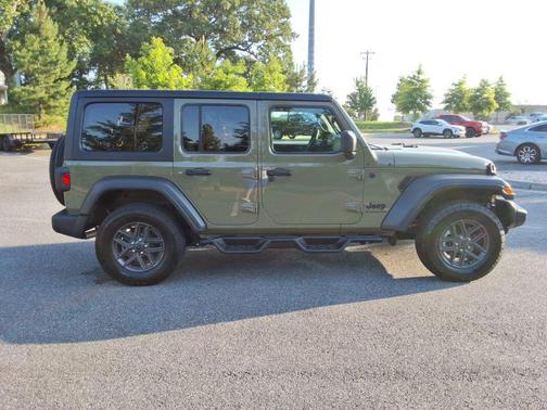 41 2025 Jeep Wrangler Sport S