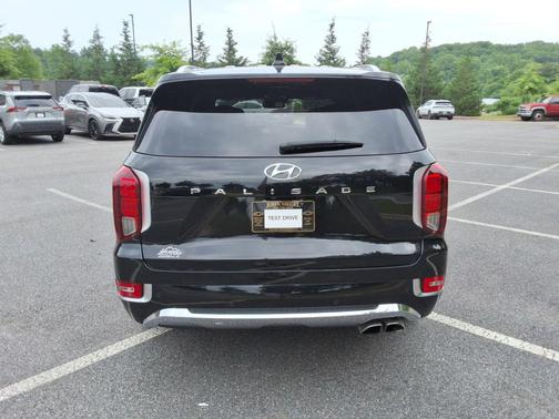 Becketts Black 2020 Hyundai PALISADE Limited