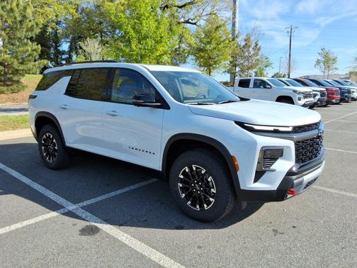 Polar White 2026 Chevrolet Traverse Z71