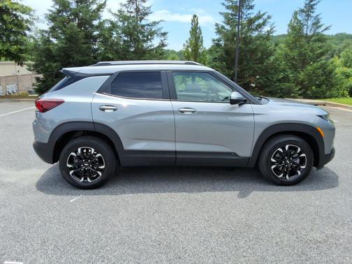 Sterling Gray Metallic 2023 Chevrolet Trailblazer LT