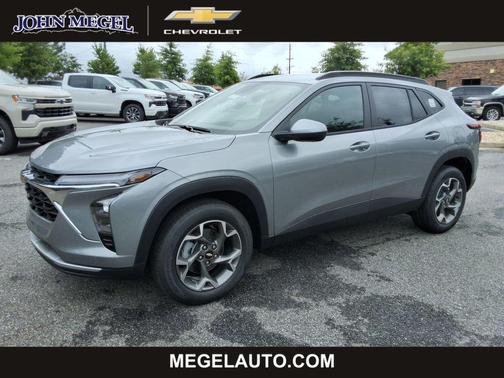 Sterling Gray Metallic 2026 Chevrolet Trax LT