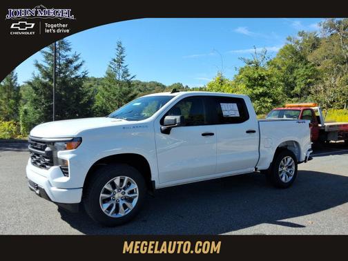 Summit White 2026 Chevrolet Silverado 1500 Custom Truck