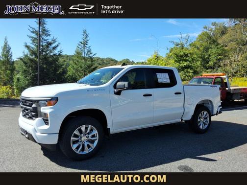 Summit White 2026 Chevrolet Silverado 1500 Custom