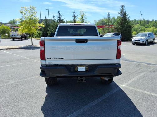 Silver Ice Metallic 2022 Chevrolet Silverado 2500 Custom
