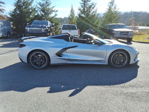 Blade Silver Metallic 2026 Chevrolet Corvette Stingray w/2LT