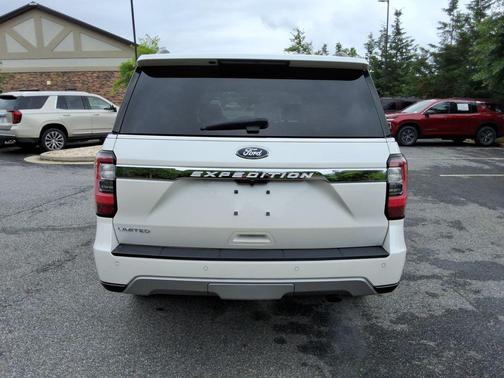 White Platinum Metallic Tri-Coat 2019 Ford Expedition Limited