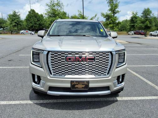 Pearl Beige Metallic 2021 GMC Yukon Denali