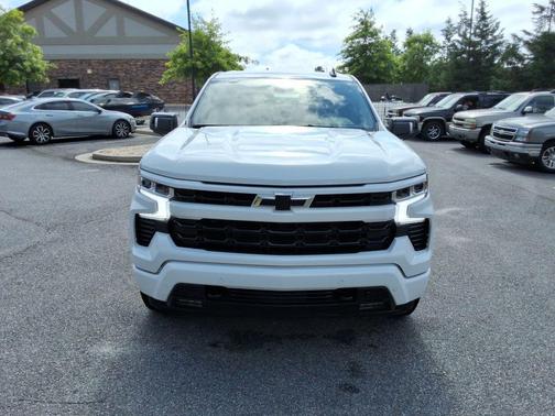 Summit White 2026 Chevrolet Silverado 1500 RST