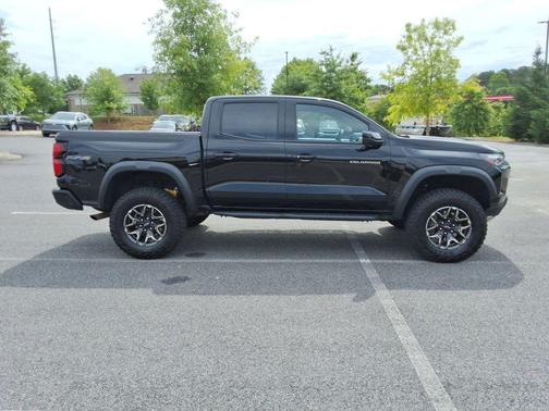 Black 2024 Chevrolet Colorado ZR2