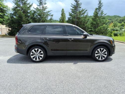 Dark Moss 2020 Kia Telluride S
