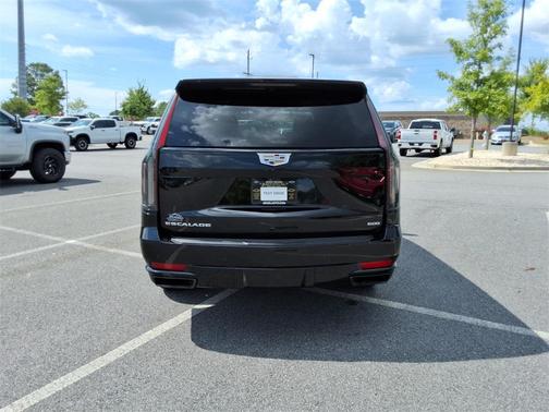 2022 Cadillac Escalade Sport