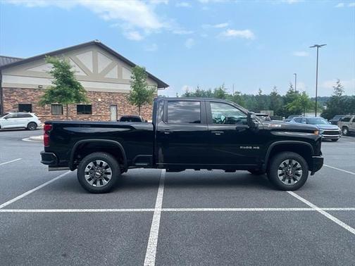 2025 Chevrolet Silverado 2500 Custom