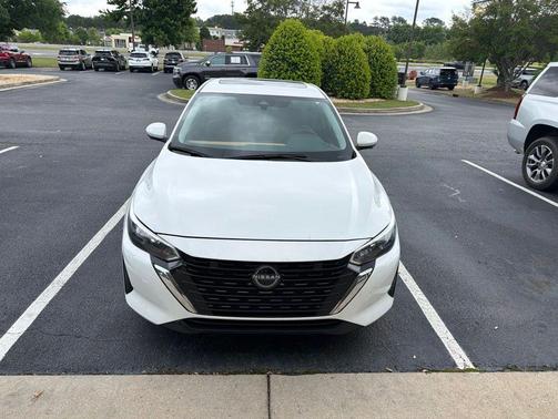 Aspen White Tricoat 2024 Nissan Sentra SV