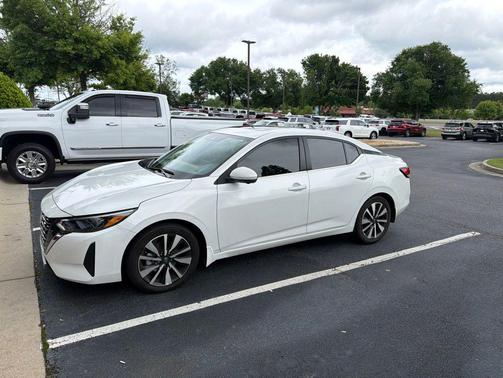 Aspen White Tricoat 2024 Nissan Sentra SV