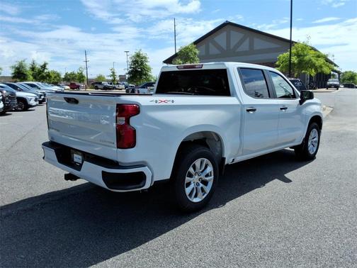 2025 Chevrolet Silverado 1500 Custom