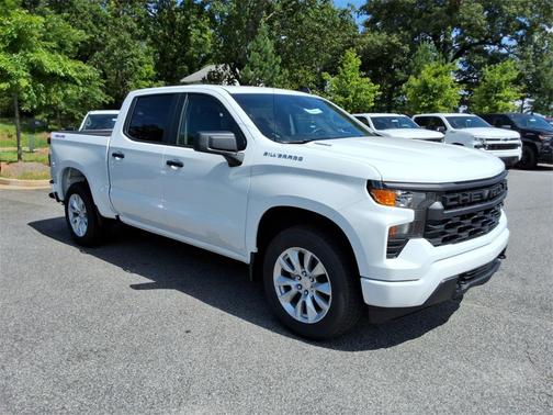 2025 Chevrolet Silverado 1500 Custom