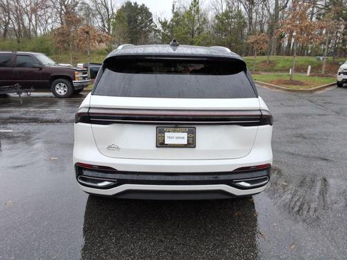 2024 Lincoln Nautilus Reserve