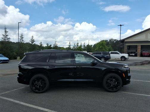 2025 Chevrolet Traverse RS