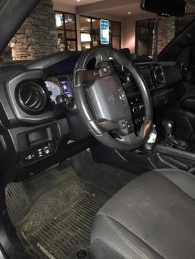 2017 Toyota Tacoma TRD Sport