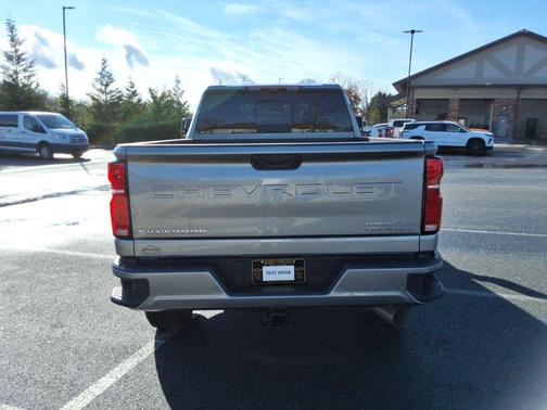 2025 Chevrolet Silverado 3500 High Country